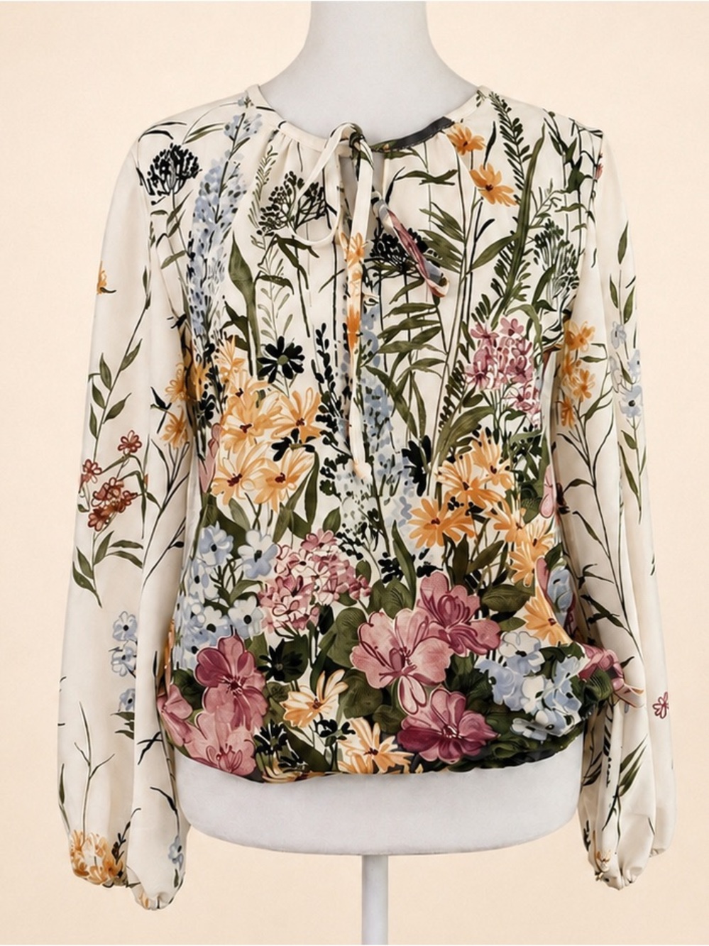 Vintage Botanical Tie-Neck Blouse in Cream with Multicolor Bouquet - S/M